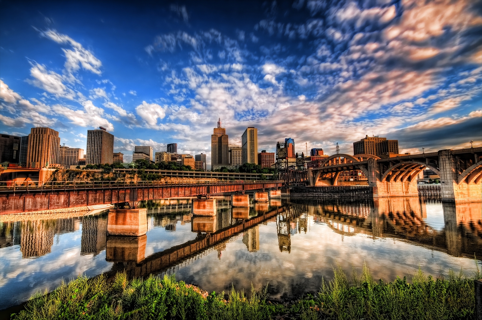 st._paul_skyline__large-slideshow